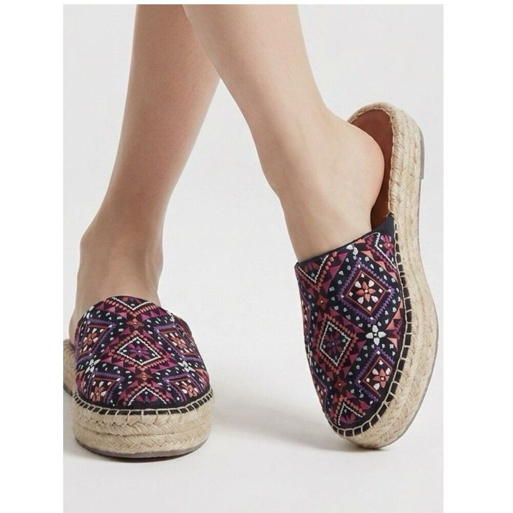 NWOT American Eagle Embroidered Espadrilles 10 Mules Black Tribal Boho Flats